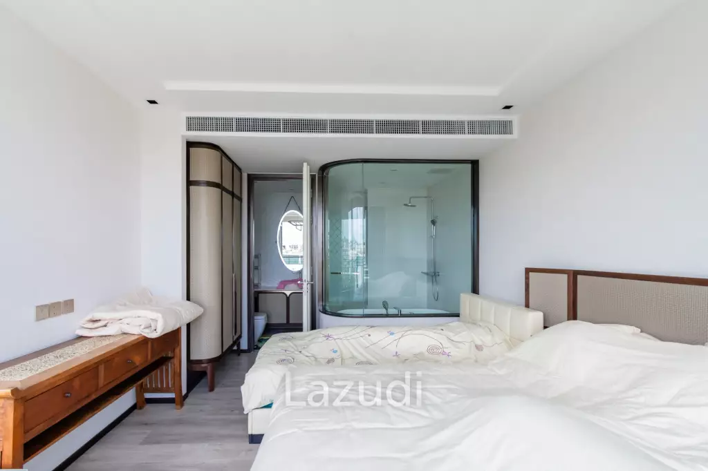 INTERCONTINENTAL RESIDENCES :  1 Bed Condo near the beach and town