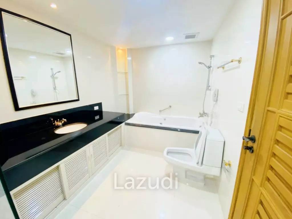 1 Bed 1 Bath 88 SQ.M Empire Sawatdi