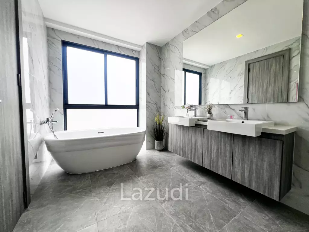Luxurious 3-Bed Villa in Bang Sare, Chonburi