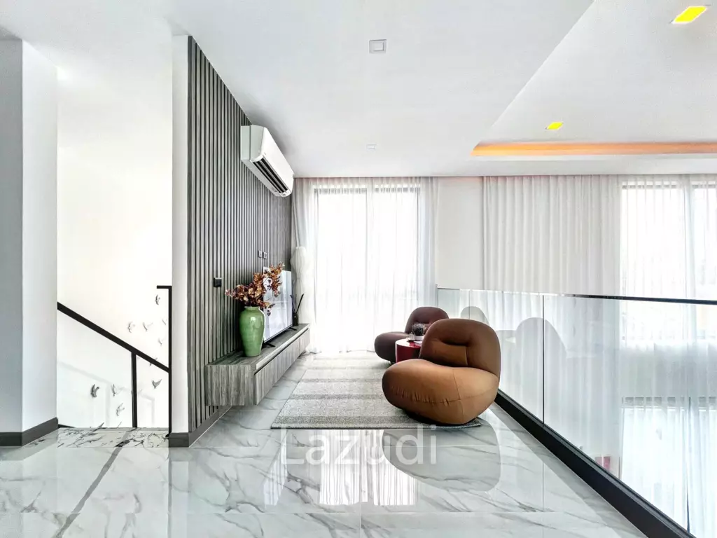 Luxurious 3-Bed Villa in Bang Sare, Chonburi