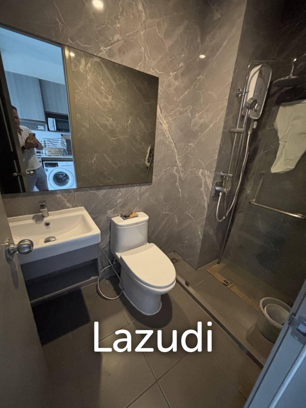 Condo 25sqm KnightsBridge Prime - OnNut BTS- sale/rent