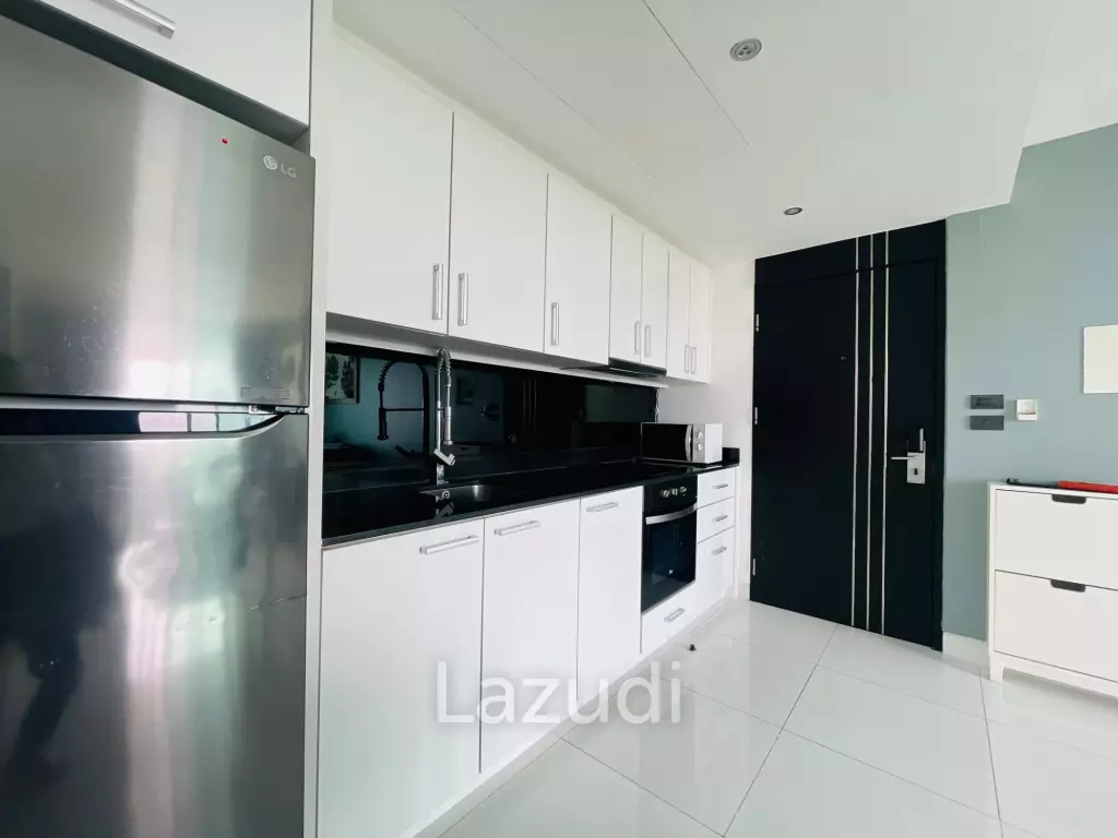 2 Bed 2 Bath 66 SQ.M Sky Residence Pattaya