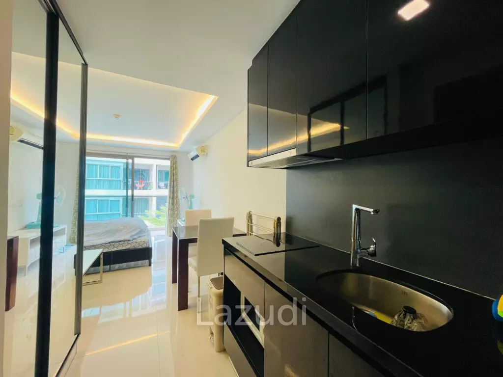 1 Bed 1 Bath 26.89 SQ.M. Club Royal Condominium