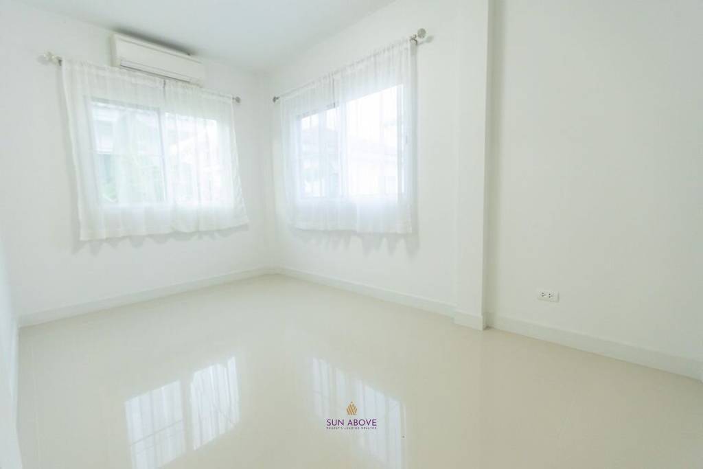 3 Bed 2 Bath 122 SQ.M Supalai Lagoon Phuket