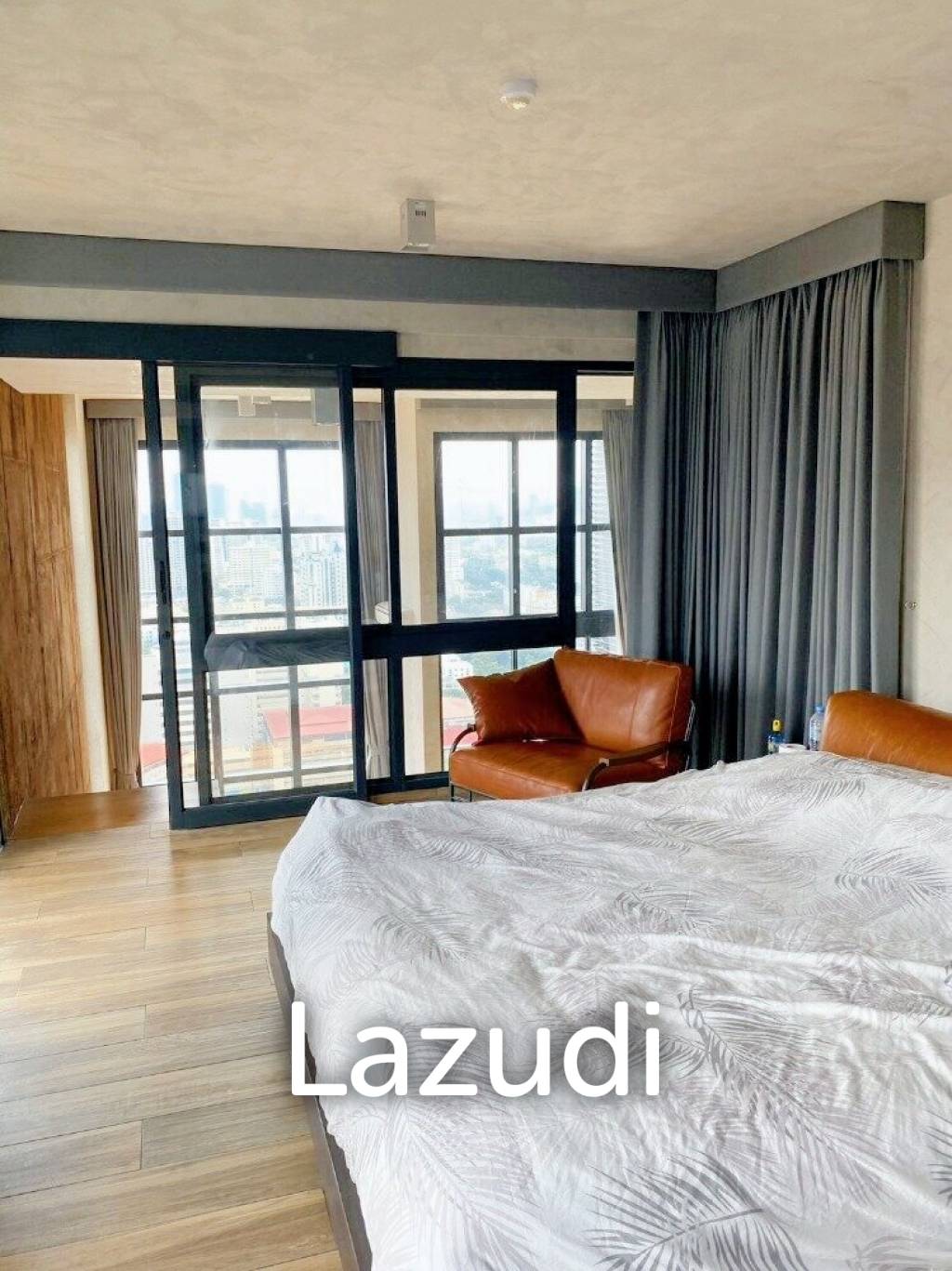 3 Bed 2 Bath 145 SQ.M at The Lofts Asoke