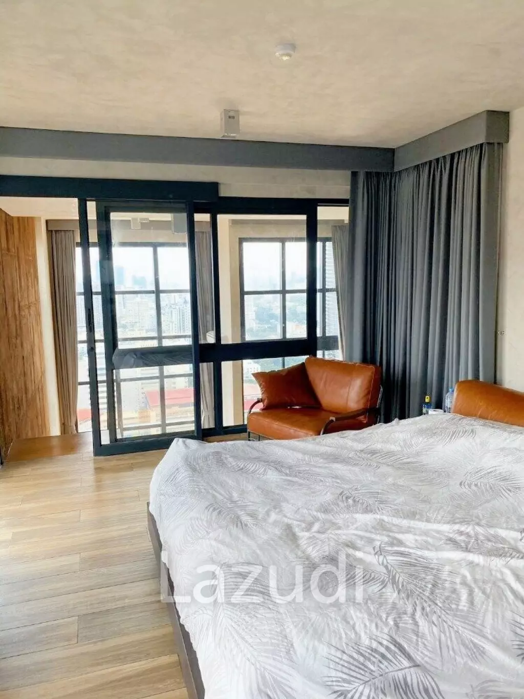 3 Bed 2 Bath 145 SQ.M at The Lofts Asoke