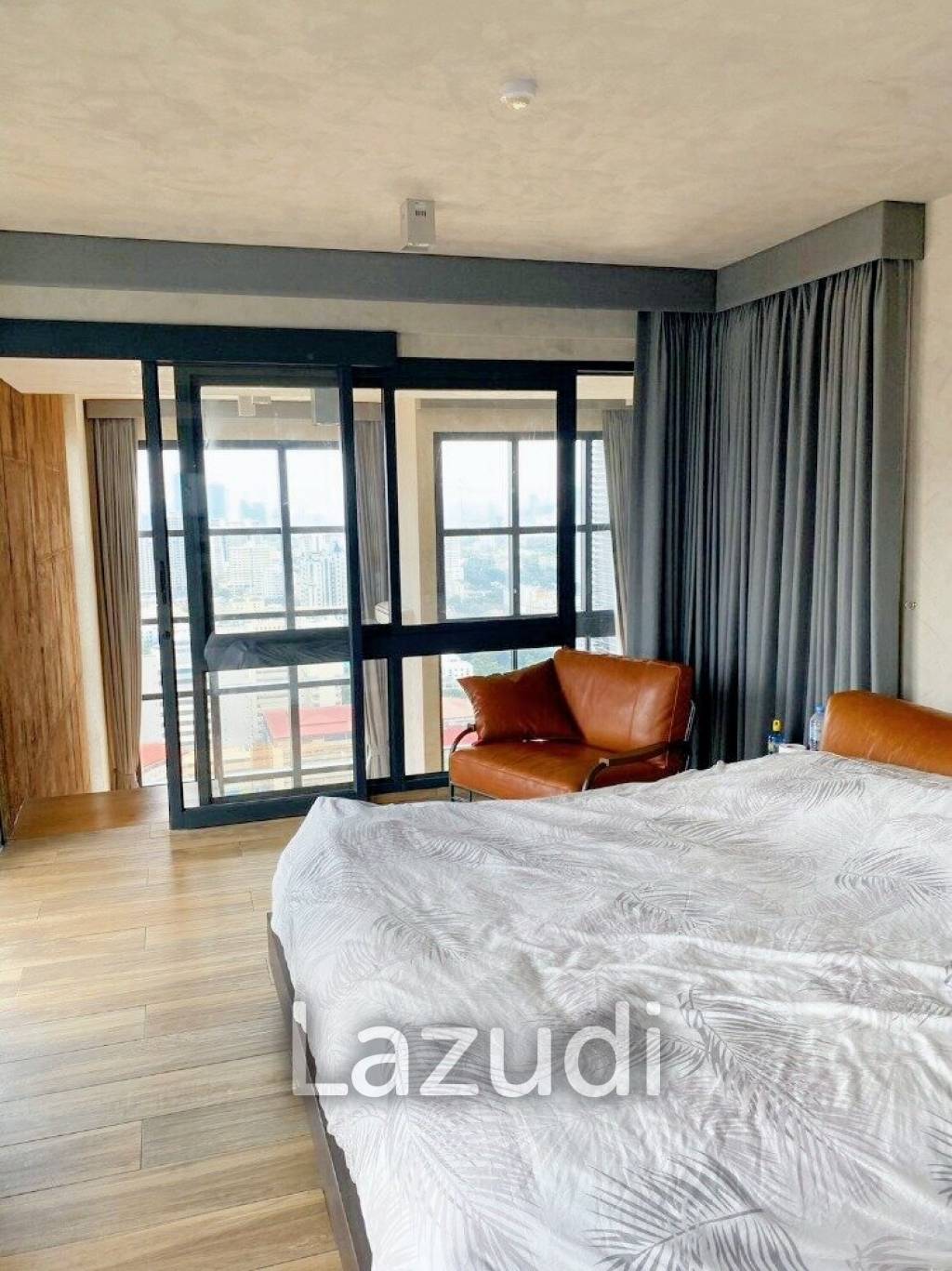 3 Bed 2 Bath 145 SQ.M at The Lofts Asoke