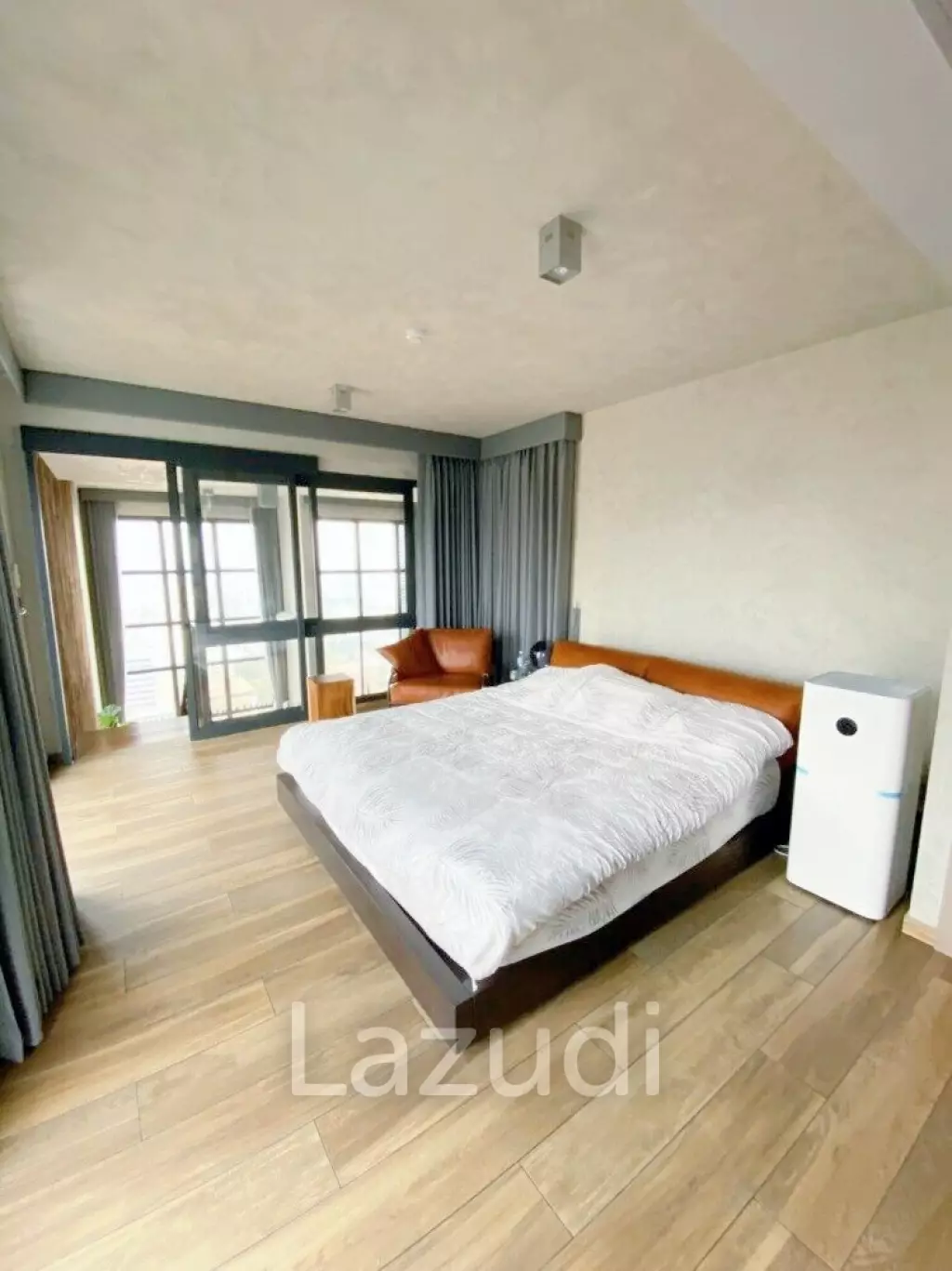 3 Bed 2 Bath 145 SQ.M at The Lofts Asoke