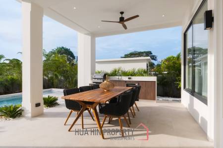 3 Bed 3 Bath 232 SQ.M BelVida Estates Villa Suasana