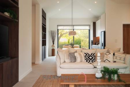 2 Bed 2 Bath 180 SQ.M BelVida Estates Villa Suasana