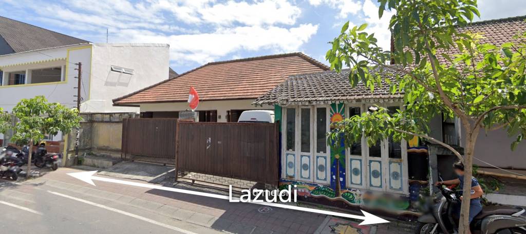 Main Road Investment opportunity in trendy Batu Bolong