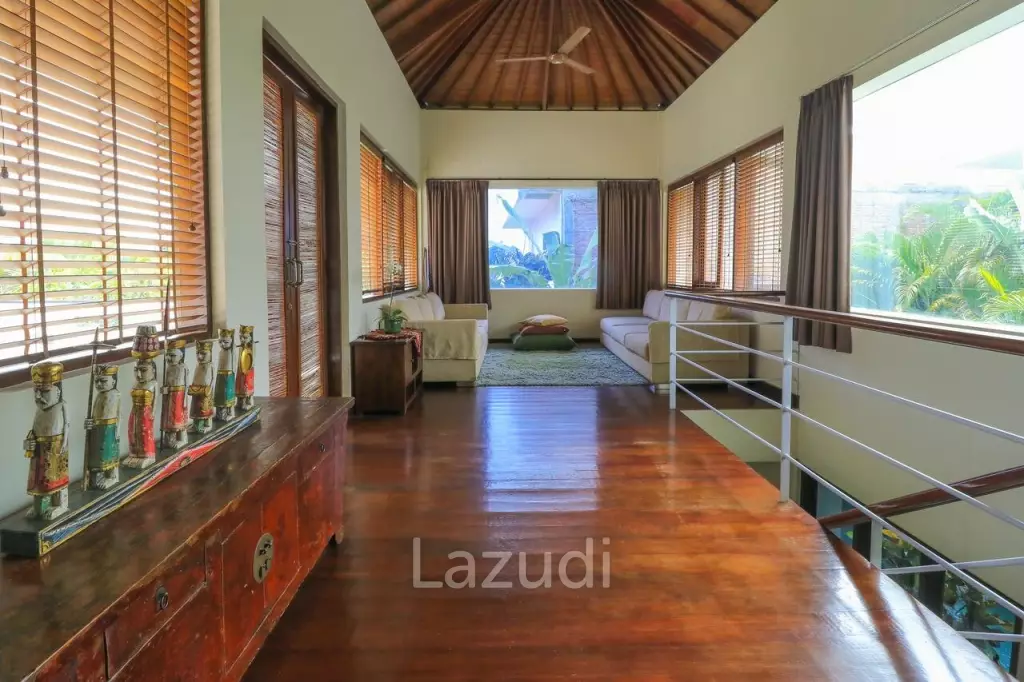Main Road Investment opportunity in trendy Batu Bolong