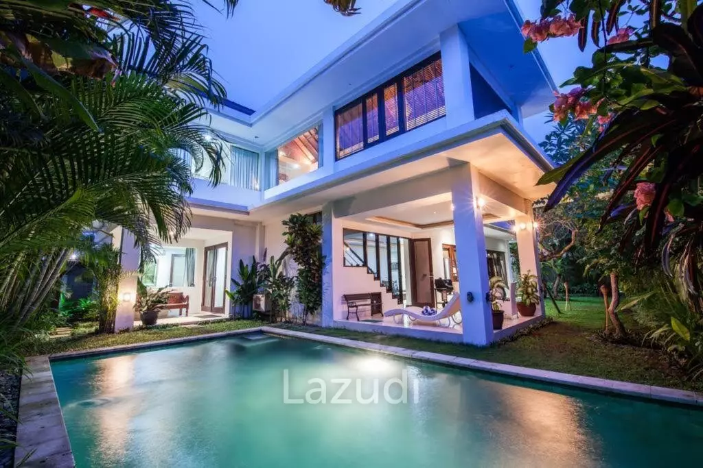 Main Road Investment opportunity in trendy Batu Bolong
