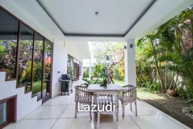 Main Road Investment opportunity in trendy Batu Bolong