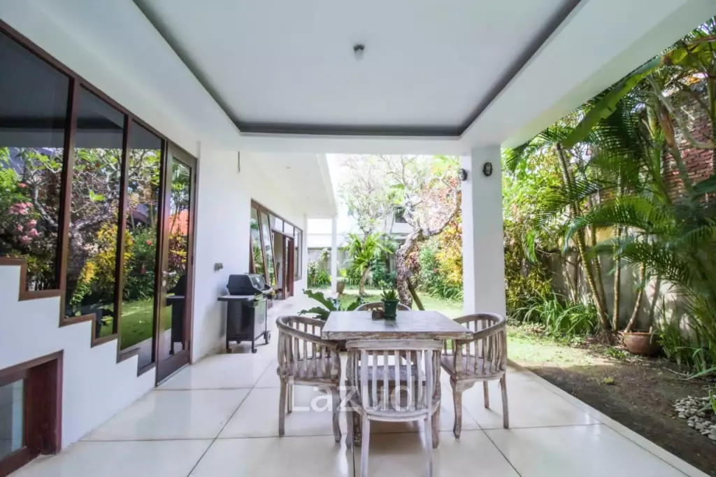 Main Road Investment opportunity in trendy Batu Bolong