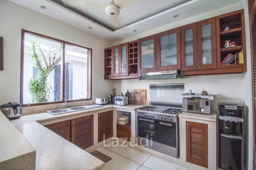 Main Road Investment opportunity in trendy Batu Bolong