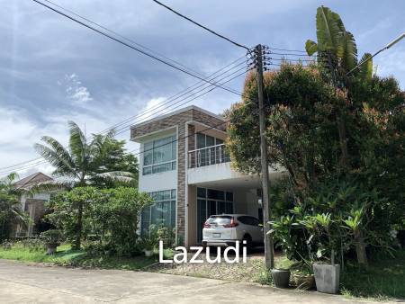 2-Storey Modern House in Great Housing Project