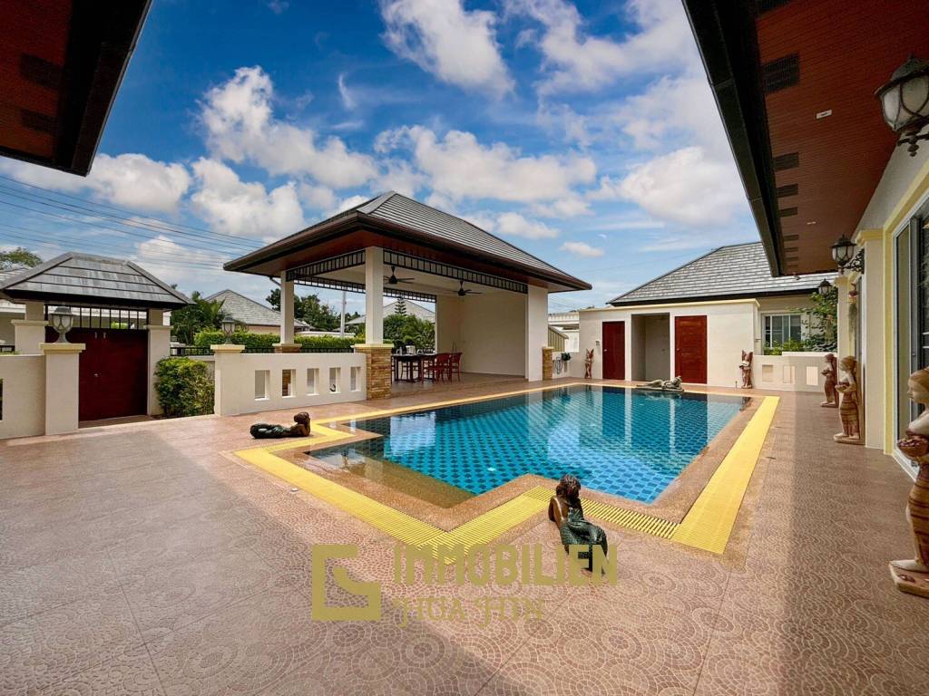 Nice Breeze 6 : 3 Bed 3 Bath Pool Villa