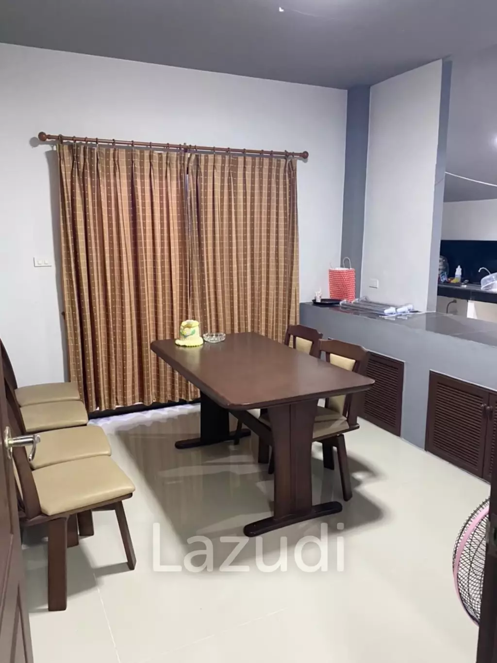 บ้านเดี่ยว 3 ห้องนอน ให้เช่าใกล้กับแยกสะเมิง