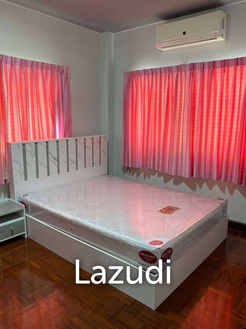 บ้านเดี่ยว 3 ห้องนอน ให้เช่าใกล้กับแยกสะเมิง