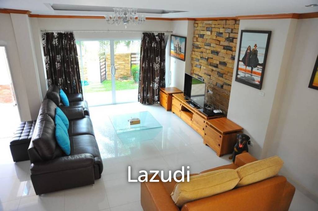 4 Bed 4260 SQ.M Villa in Baan Dusit Pattaya Lake
