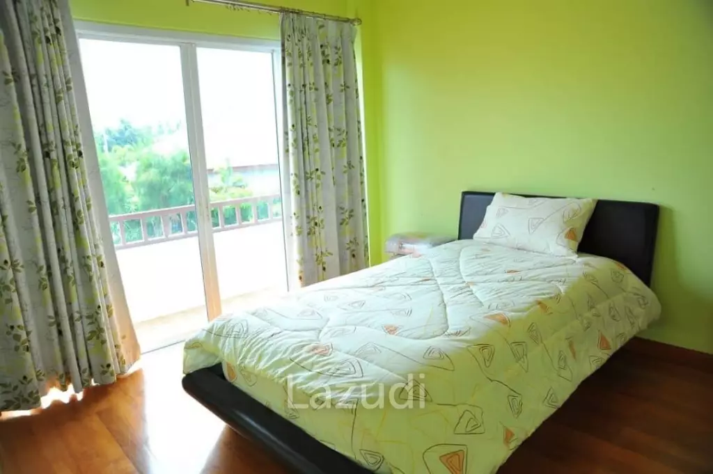 4 Bed 4260 SQ.M Villa in Baan Dusit Pattaya Lake
