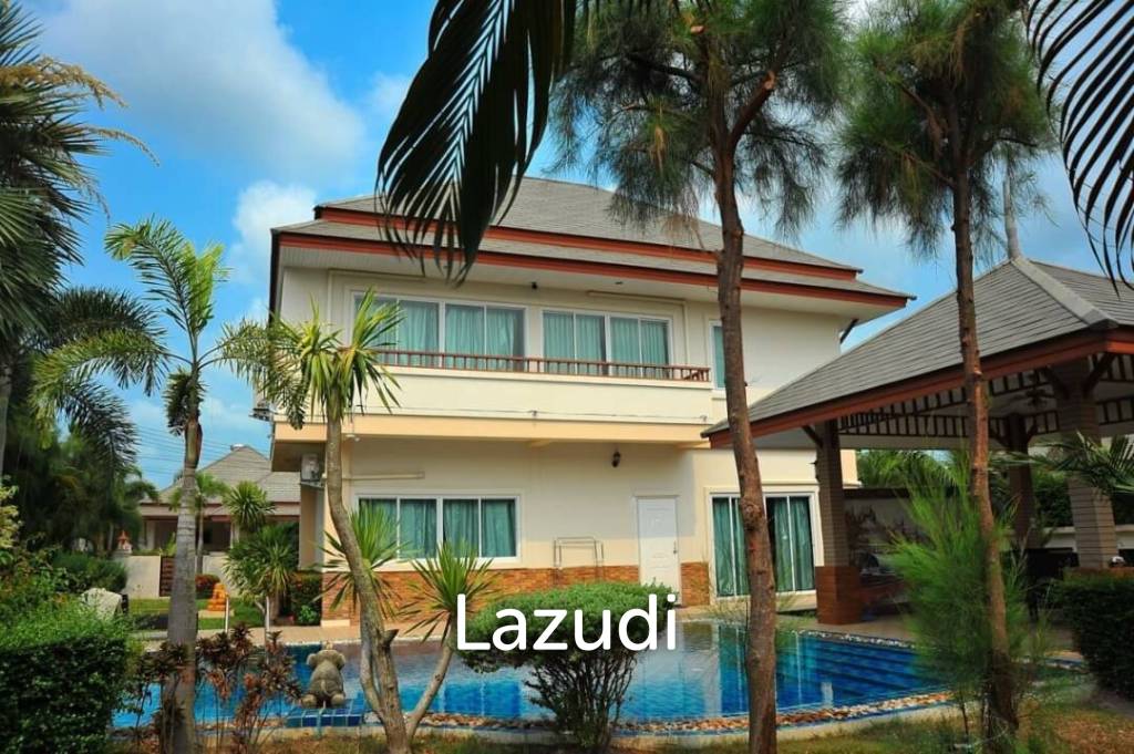 4 Bed 4260 SQ.M Villa in Baan Dusit Pattaya Lake