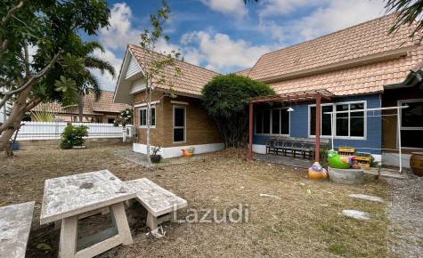 Dusita 1 : 3 Bedroom 2 Bathroom Villa
