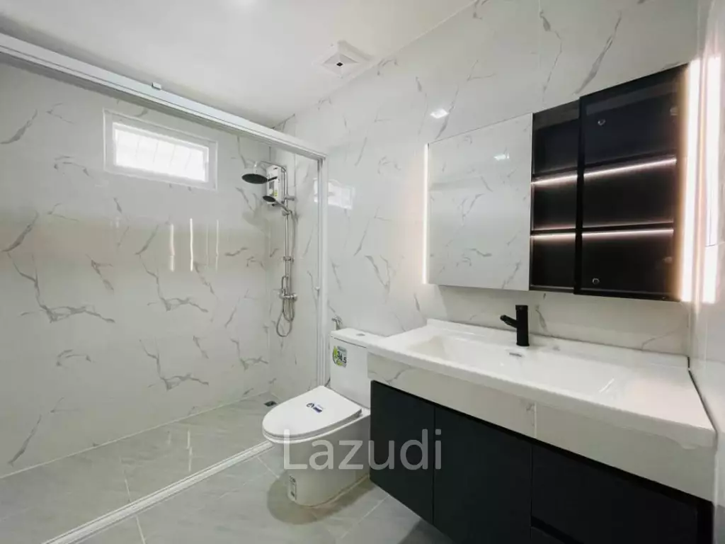 3 Bed  2 Bath 120 SQ.M. Baan Suan Neramit