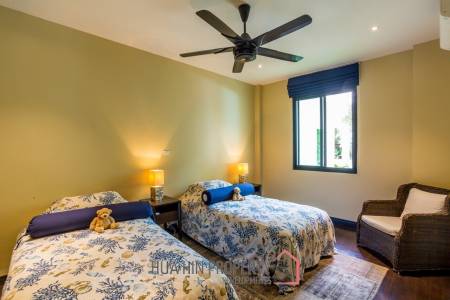 One Of A Kind Mountainside Sea View Villa - Estate For Sale in Khao Tao