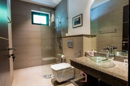 One Of A Kind Mountainside Sea View Villa - Estate For Sale in Khao Tao