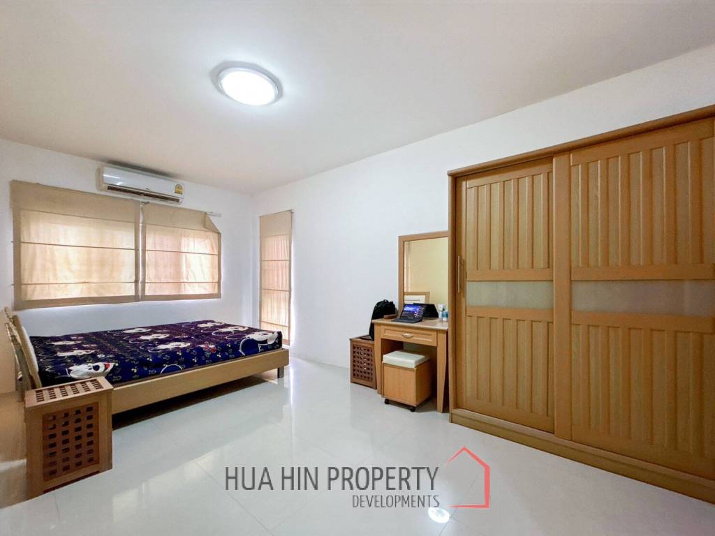 Dusita 1 : 3 Bedroom 2 Bathroom Villa