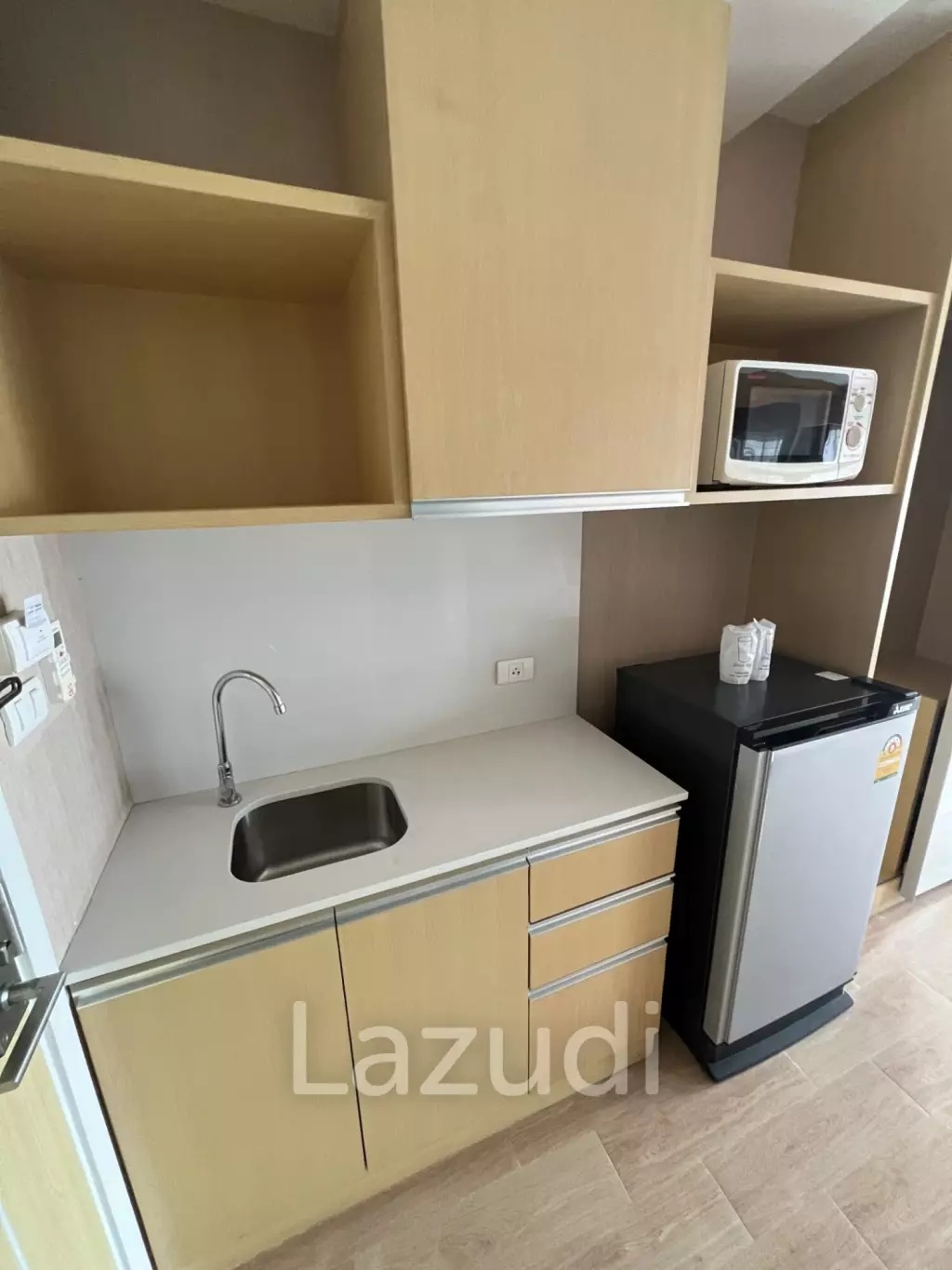 MAYSA CONDO :  Nice Studio room condo near the beach