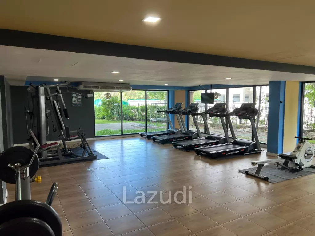 MAYSA CONDO :  Nice Studio room condo near the beach
