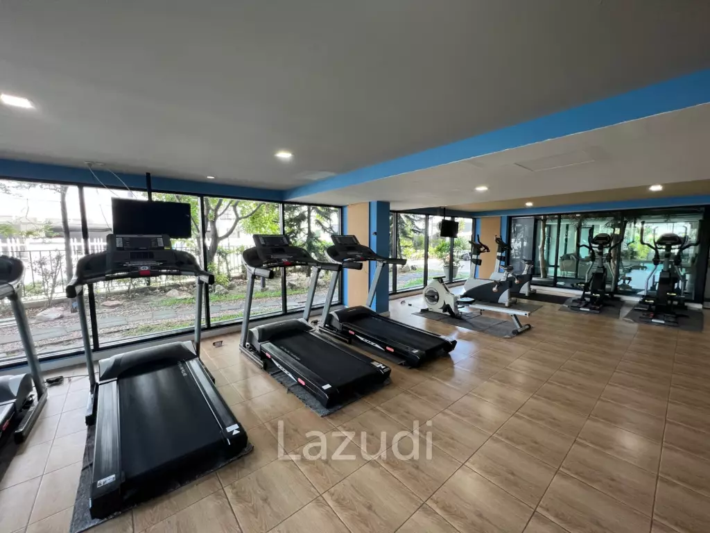 MAYSA CONDO :  Nice Studio room condo near the beach