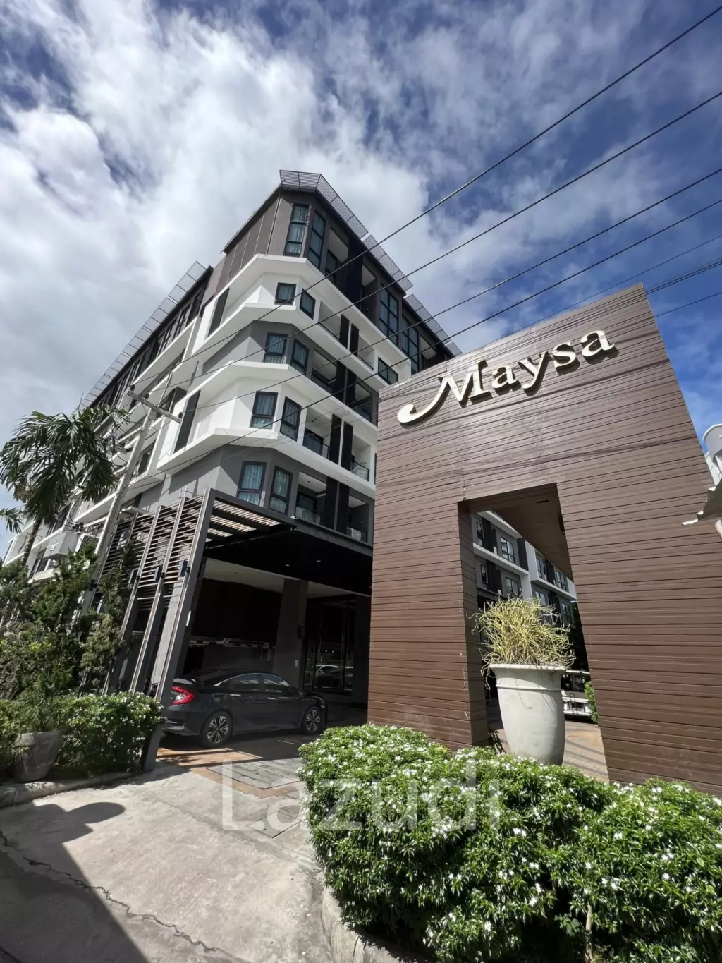 MAYSA CONDO :  Nice Studio room condo near the beach