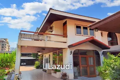 5 Bed 5 Bath 2,340 SQ.M House in Sukhumvit 68