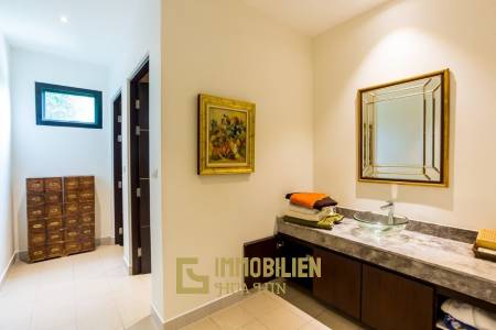 2,046 metro cuadrado 7 ` 8 Baño Villa de Venta