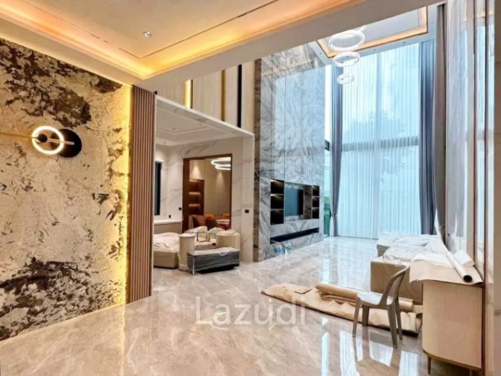 5 Bed 5 Bath 550 SQ.M The Gentry Pattanakarn