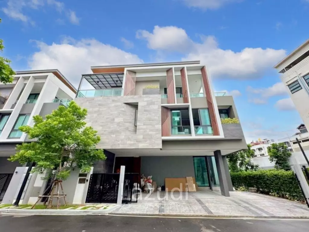 5 Bed 5 Bath 550 SQ.M The Gentry Pattanakarn