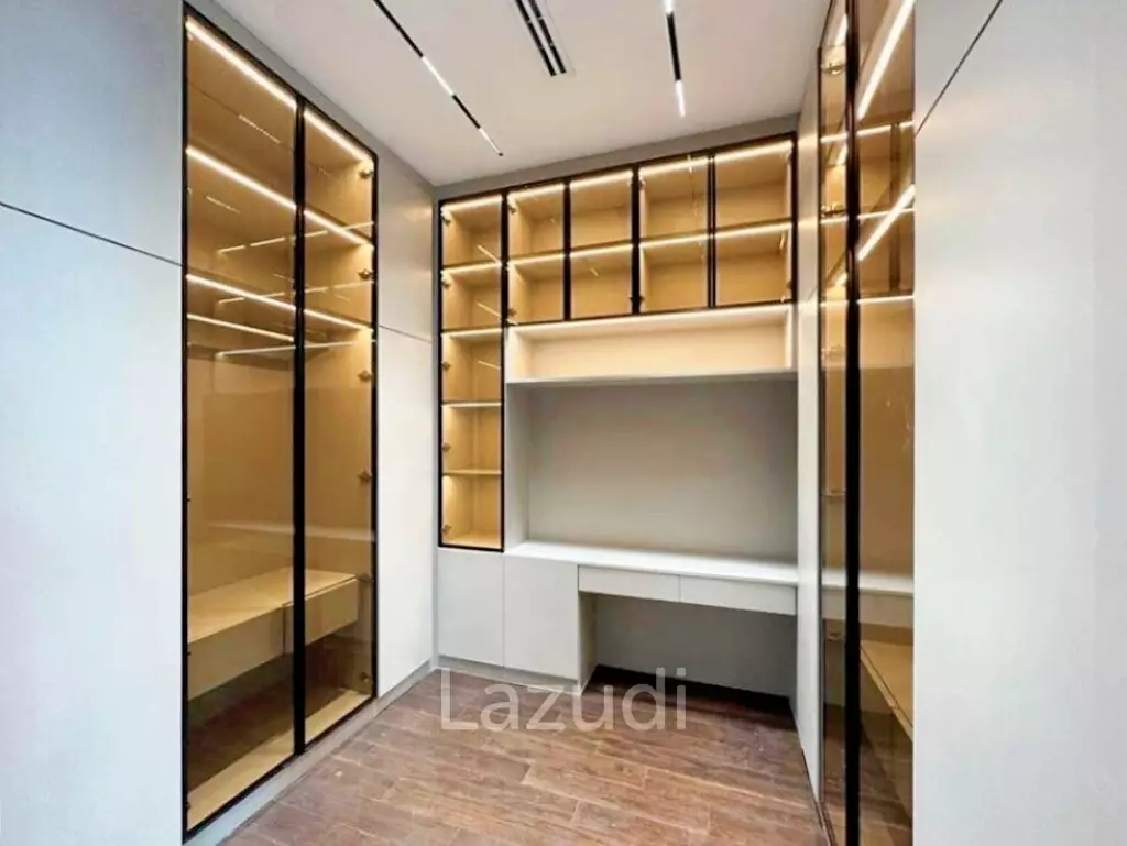 5 Bed 5 Bath 550 SQ.M The Gentry Pattanakarn