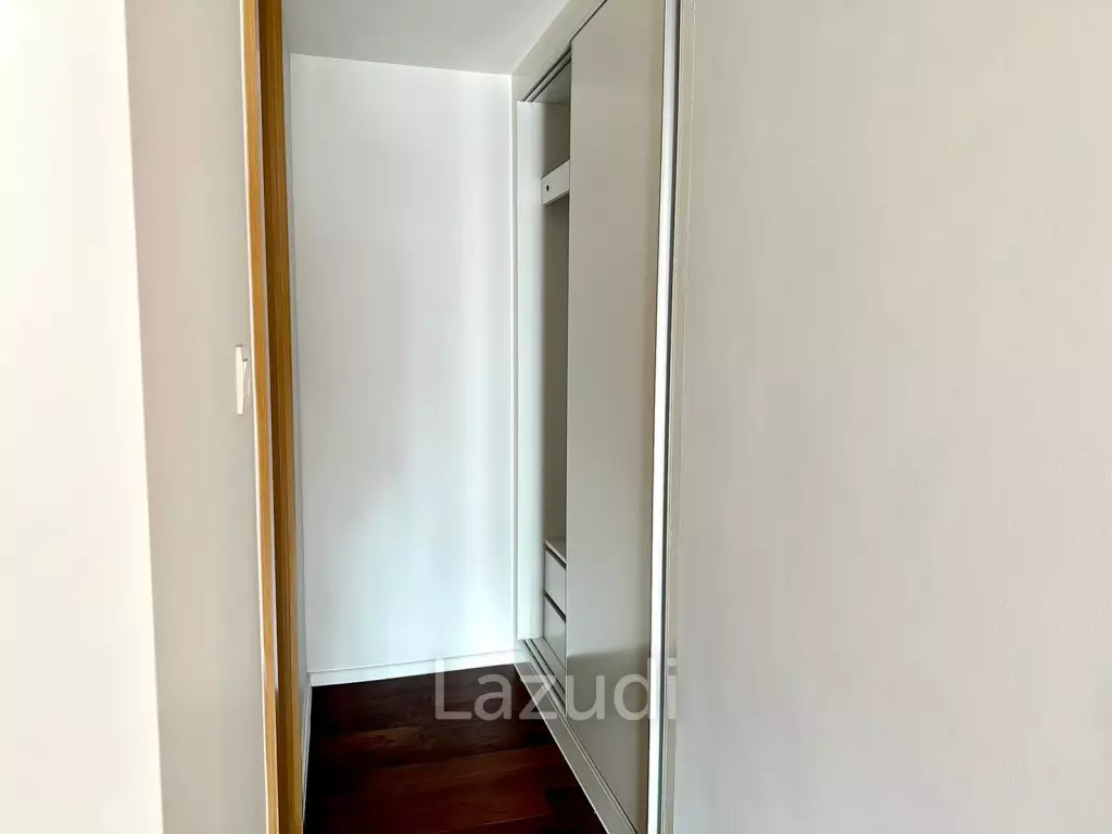 2 Bed 1 Bath  52.39 SQ.M  Hyde Sukhumvit 11