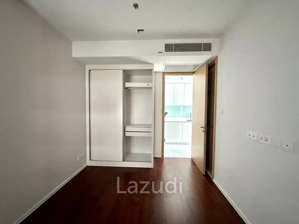 2 Bed 1 Bath  52.39 SQ.M  Hyde Sukhumvit 11