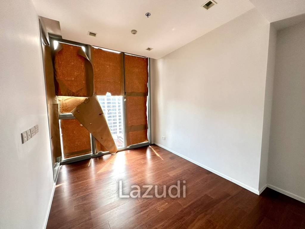 2 Bed 1 Bath  52.39 SQ.M  Hyde Sukhumvit 11
