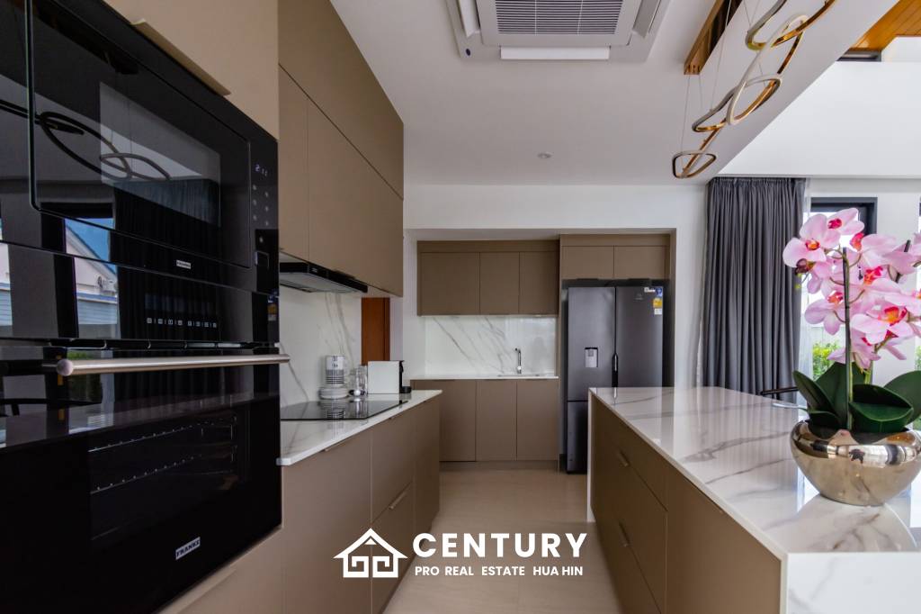 697 Kvm 3 Seng 3 Bad Villa for Salg