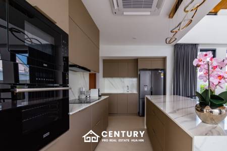 697 Kvm 3 Seng 3 Bad Villa for Salg