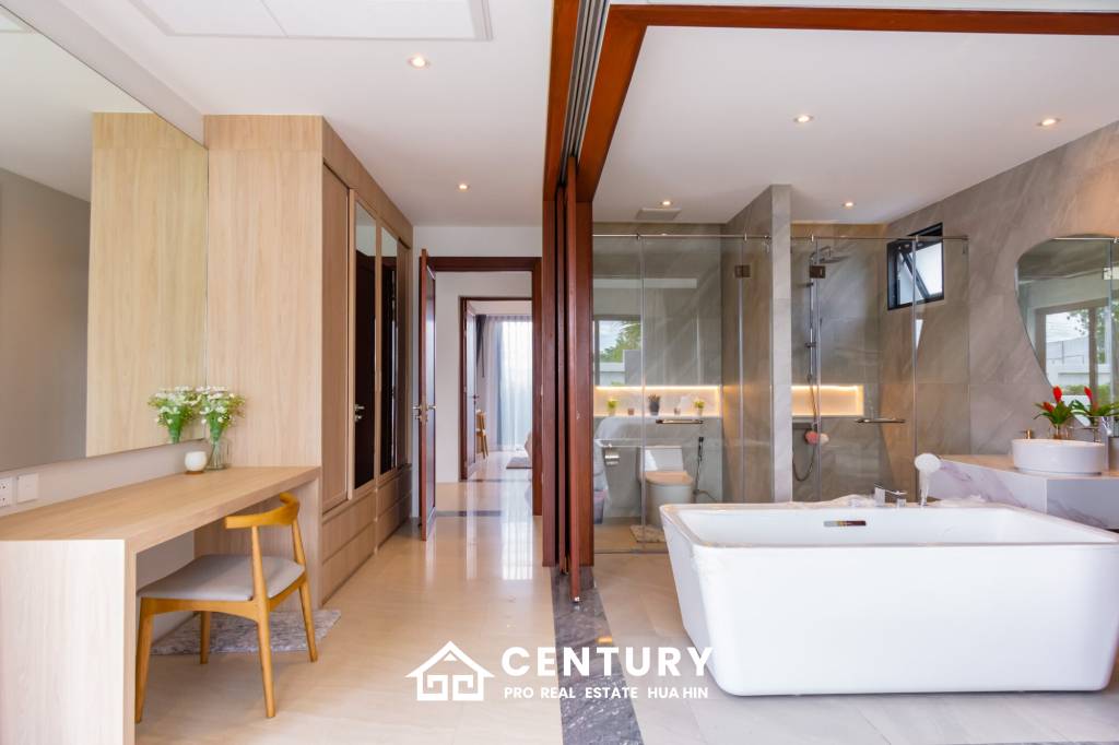 697 Kvm 3 Seng 3 Bad Villa for Salg