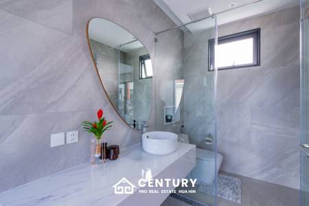 697 Kvm 3 Seng 3 Bad Villa for Salg