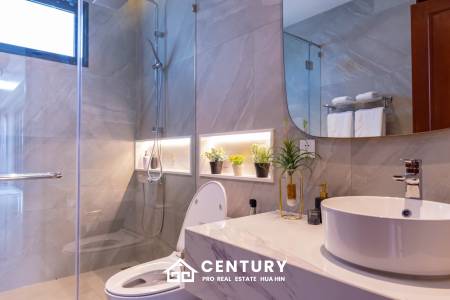 697 Kvm 3 Seng 3 Bad Villa for Salg