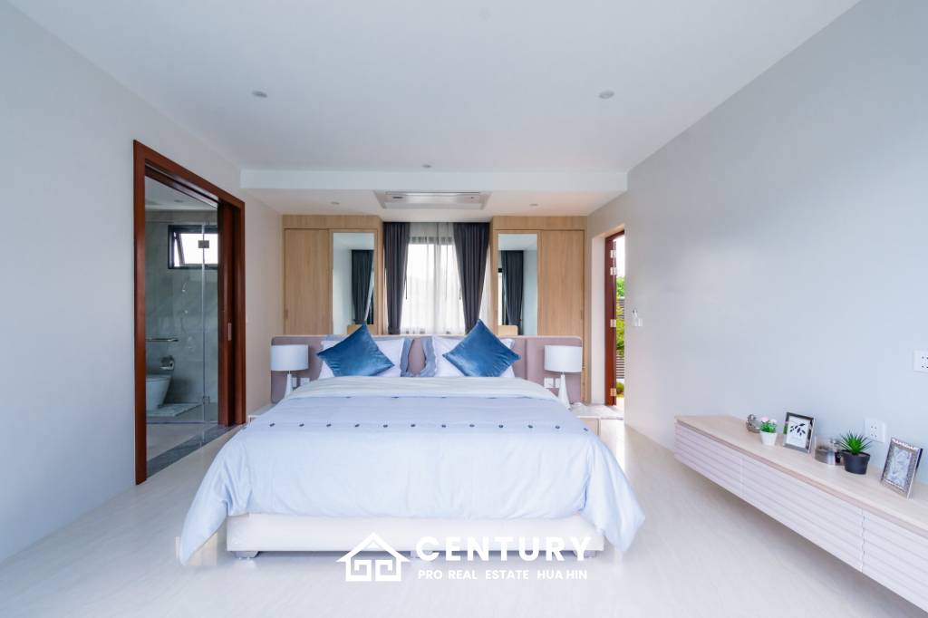 697 Kvm 3 Seng 3 Bad Villa for Salg